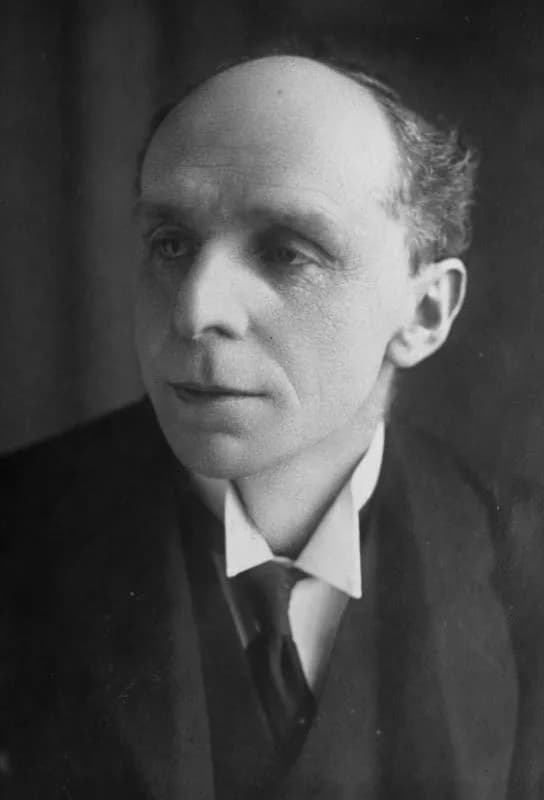 Robert Cecil - For documentary purposes the German Federal Archive often retained the original image captions, which may be erroneous, biased, obsolete or politically extreme. Ein einsichtiger Diploma