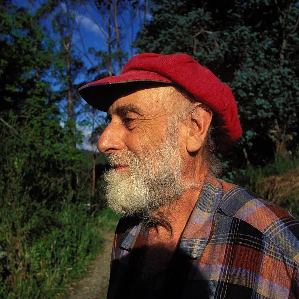 Friedensreich Hundertwasser - Friedensreich Hundertwasser on his ground in New Zealand in 1998.