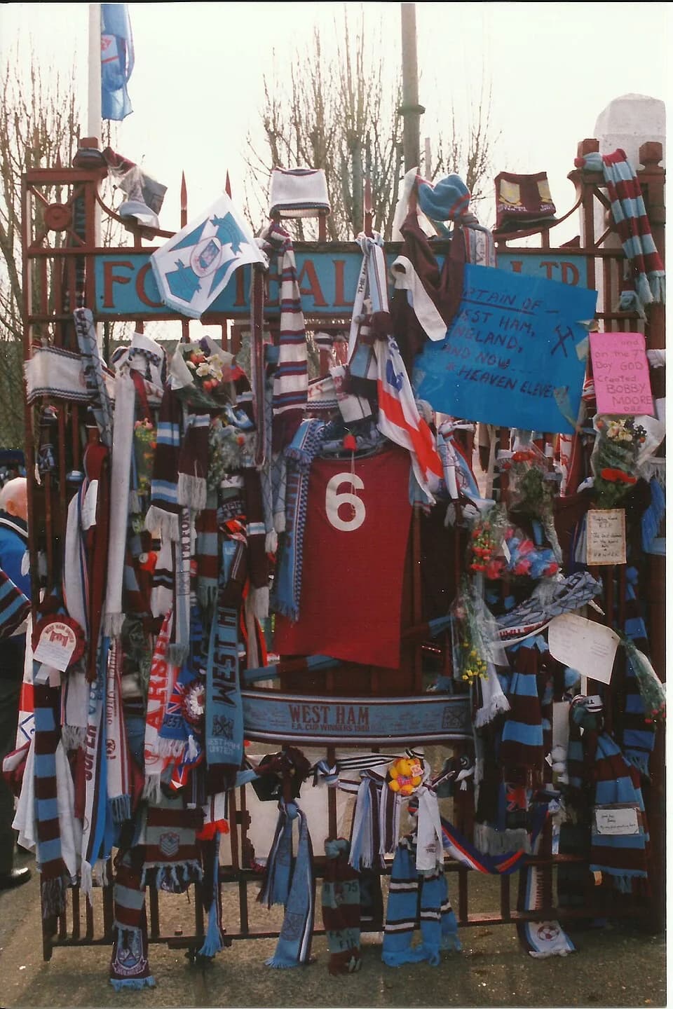 Bobby Moore - Tributes to Bobby Moore outside The Boleyn Ground before the home game v Wolverhampton Wanderers, 6 March, 1993 - the 1st home game after his death.