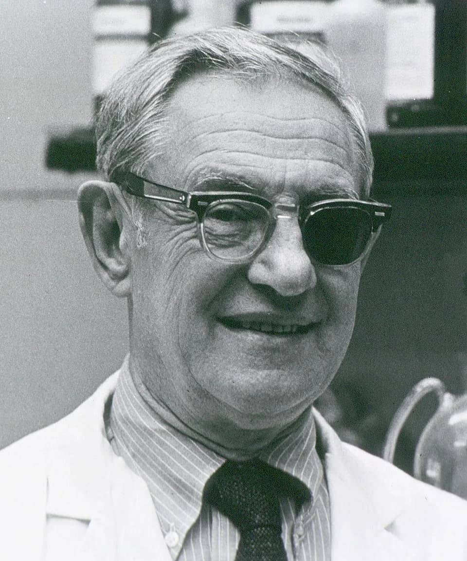 Julius Axelrod - Julius Axelrod