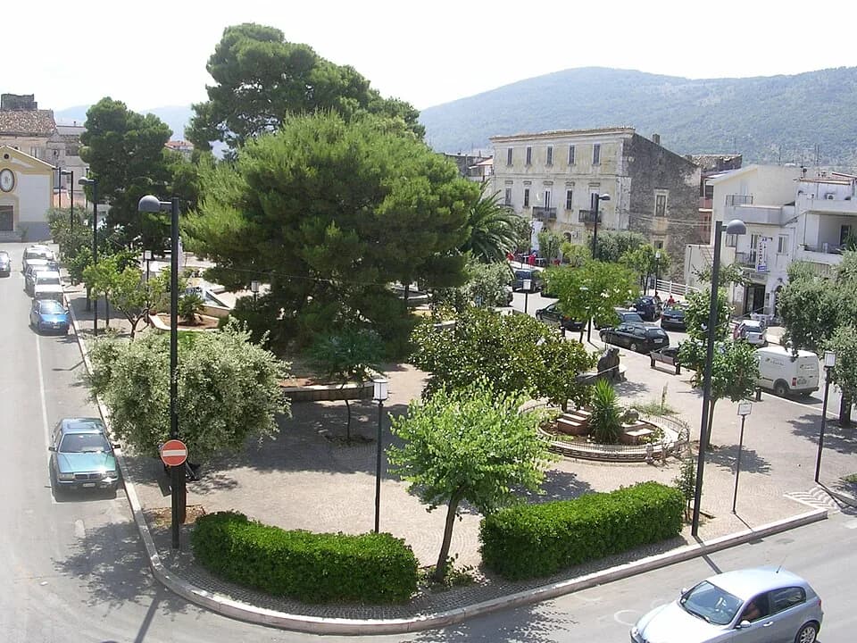 Padre Pio - Piazza Padre Pio a Cagnano Varano