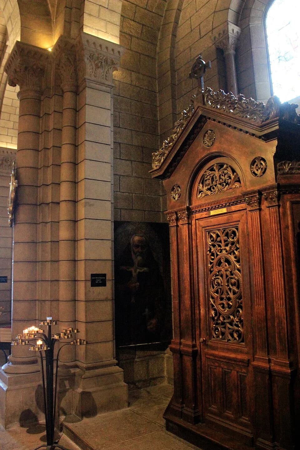 Padre Pio - Scatto di un quadro di Padre Pio all'interno della Cattedrale di San Nicola nel Principato di Monaco