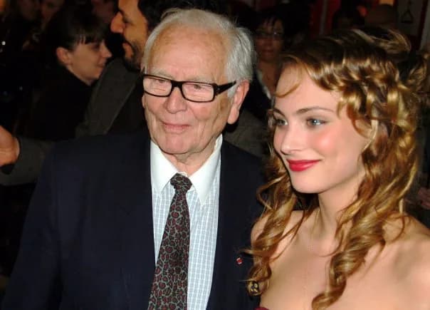 Pierre Cardin - Nora Arnezeder et Pierre Cardin aux étoiles d'or du cinéma français.