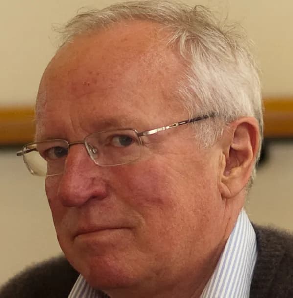 Robert Fisk - Robert Fisk at Al Jazeera Forum 2010