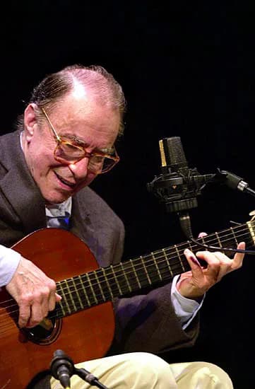 João Gilberto - Joao Gilberto durante il concerto tenuto a Umbria jazz nel luglio 1996