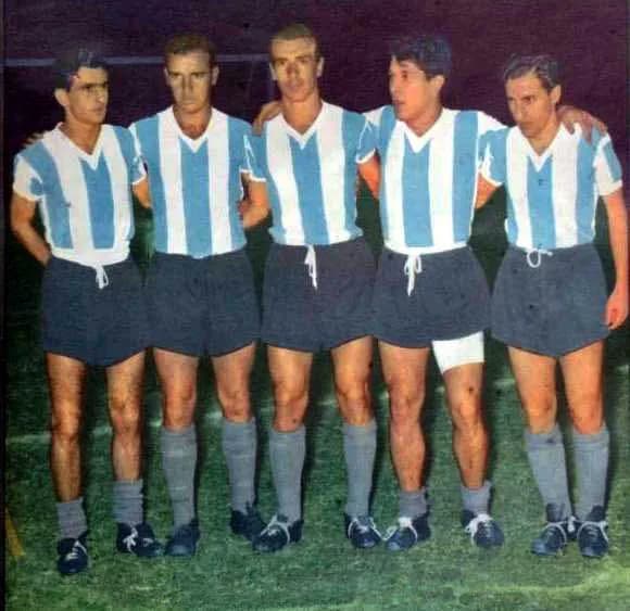 Omar Sívori - Colorized photo of the Carasucias, Argentina team that won the Sudamericano. Fltr: Omar Corbatta, Humberto Maschio, Antonio Angelillo, Omar Sívori, Osvaldo Cruz.