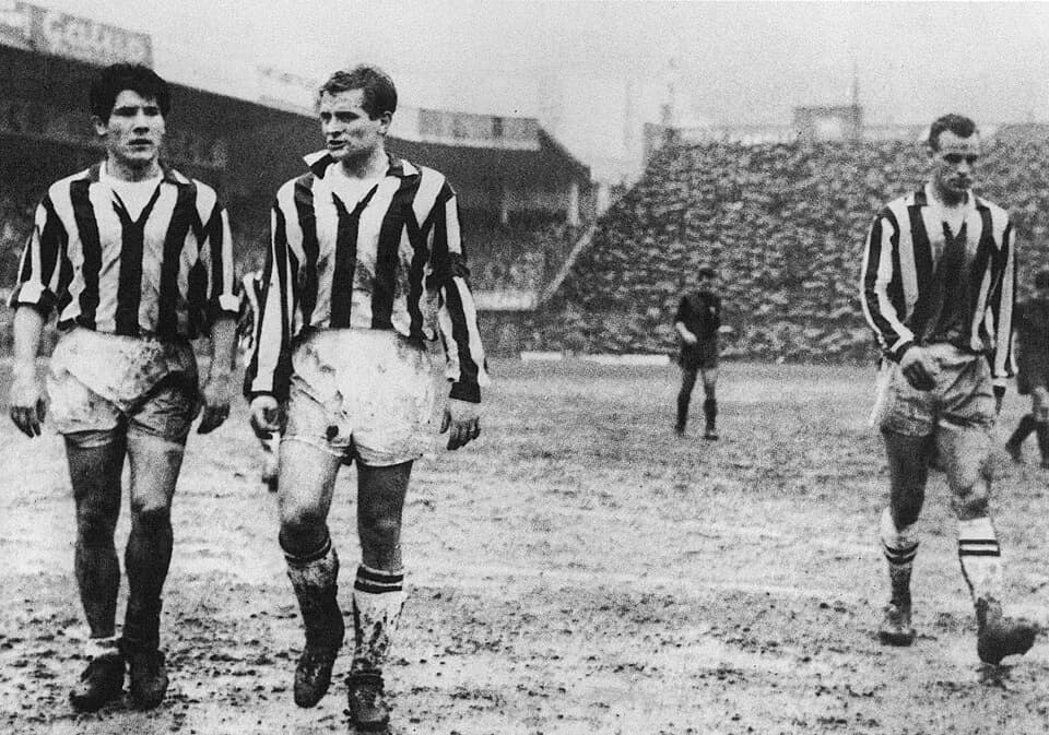 Omar Sívori - Genoa (Italy), "Luigi Ferraris" Stadium, February 9, 1958. The Magical Trio ("Trio Magico") of Juventus FC – from left to right: Italian-Argentine Omar Sívori, Italian Giampiero Bonipert