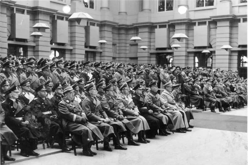 Fedor von Bock - For documentary purposes the German Federal Archive often retained the original image captions, which may be erroneous, biased, obsolete or politically extreme. Deutschland gedenkt se