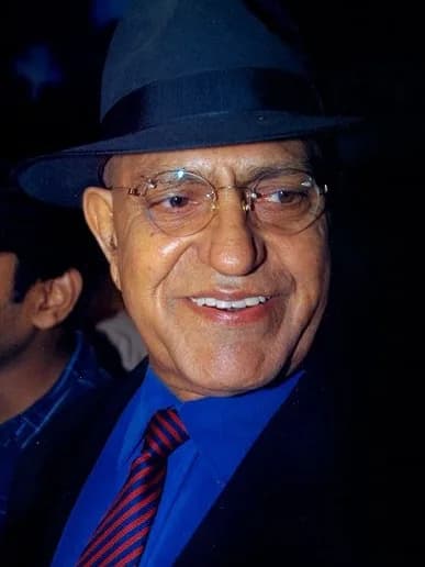 Amrish Puri - Amrish Puri at the 2003 premiere of The Hero: Love Story of a Spy.