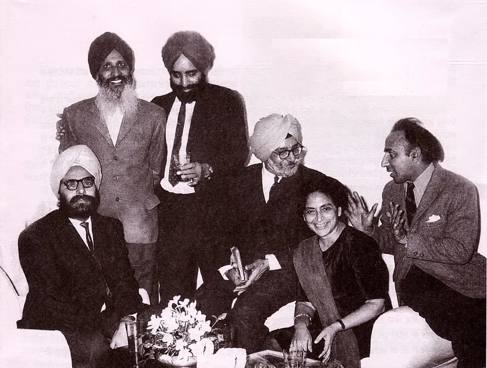 Amrita Pritam - From left Attar Singh, Harbhajan Singh, Gulzar Sandhu, Mohan Singh, Amrita Pritam and Balwant Gargi. New Delhi. 1970
