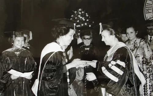 Elena Ceaușescu - Elena Ceauşescu becoming Doctor Honoris Causa of the University of Manila, Philippines, in 1975