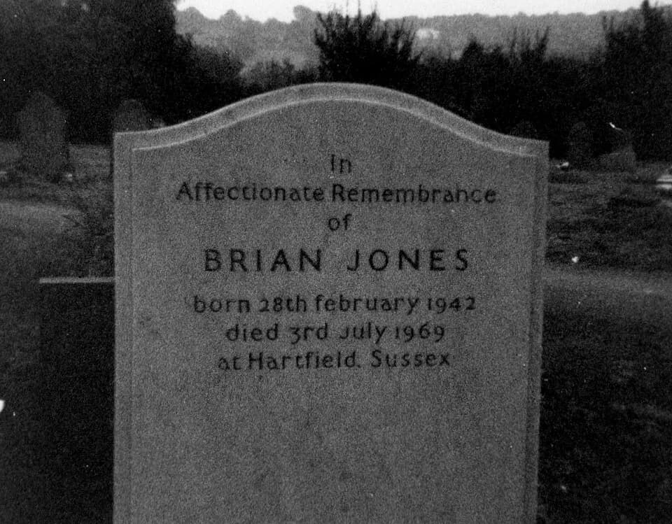 Brian Jones - Black and white photo of Rolling Stones' guitarist Brian Jones grave