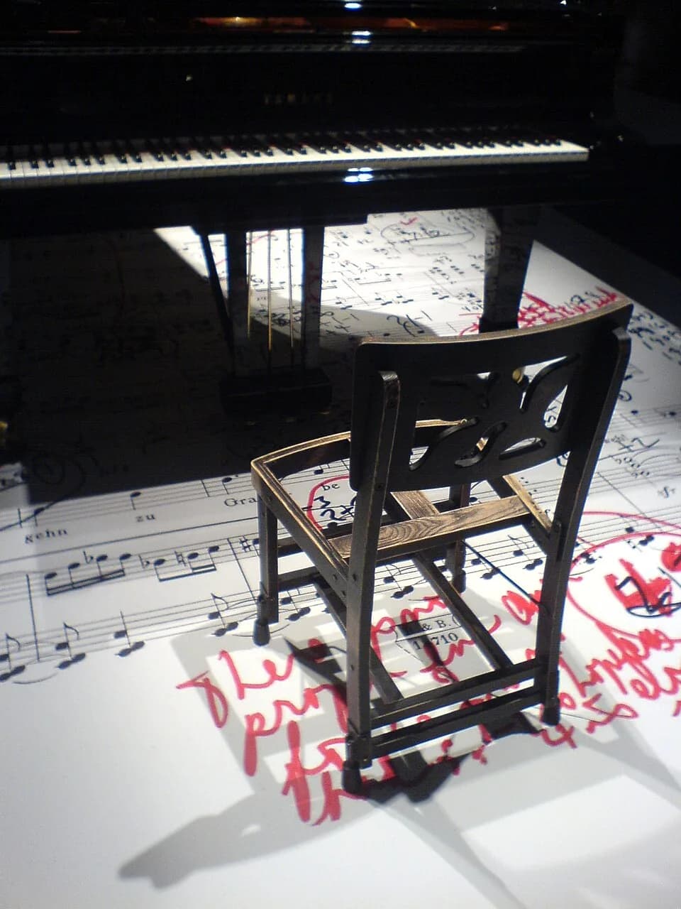 Glenn Gould - Glenn Gould's chair in the stand organized during the fair Salon du Meuble in Paris