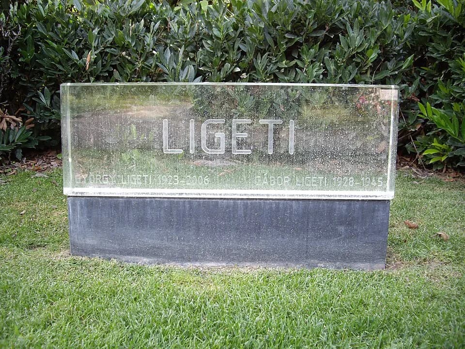 György Ligeti - Het graf van György Ligeti in 2012.