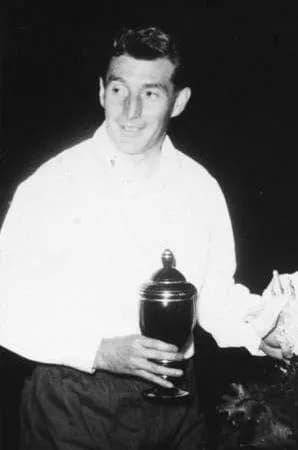 Fritz Walter - Title: SC Wismut gegen 1. FC Kaiserslautern


  
For documentary purposes the German Federal Archive often retained the original image captions, which may be erroneous, biased, obsolete