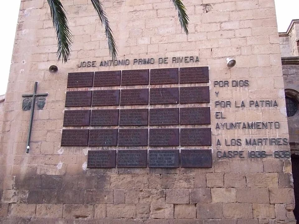 José Antonio Primo de Rivera - Caspe - Colegiata de Sta María la Mayor siglos XII al XVIII; estilo Gotico - Caidos nacionales en la Guerra Civil