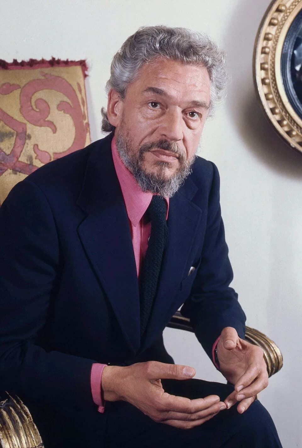 Paul Scofield - Paul Scofield at photographer's studio london