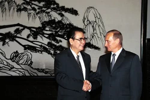Li Peng - THE PEOPLE'S ASSEMBLY, BEIJING. President Putin with Li Peng, Chairman of the Standing Committee of the National People's Congress of the People's Republic of China.