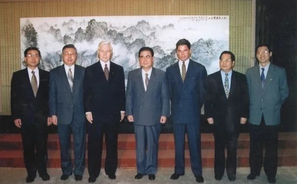 Li Peng - Michael de la Force visiting Chinese Premier Li Peng at the Great Hall of the People, Beijing