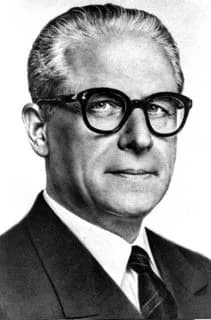 Giovanni Gronchi - Giovanni Gronchi (September 10, 1887–October 17, 1978) was an Italian politician who became the third President of the Italian Republic in 1955, after Luigi Einaudi. His presidency 