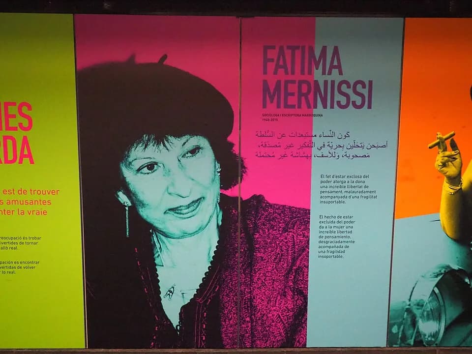 Fatema Mernissi - Exposició: Humanitats en femení: grans dones de la cultura universal
Fatima Mernissi (1940-2015), sociòloga i escriptora marroquina: "El fet d’estar exclosa del poder atorga a la don