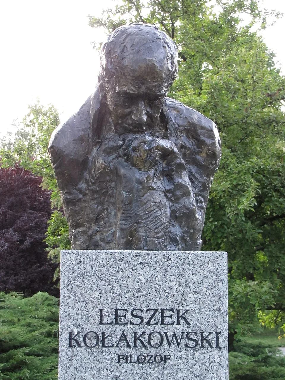 Leszek Kołakowski - Bust of Leszek Kołakowski in Celebrity Alley in Kielce (Poland)