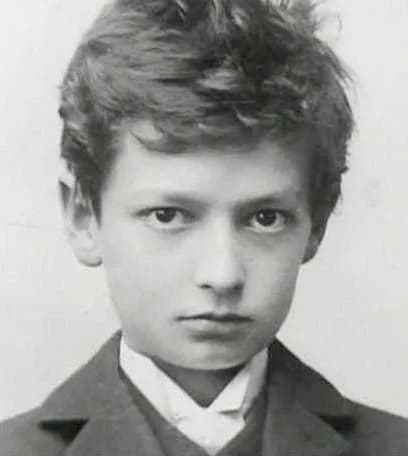 Hermann Oberth - Family photograph of Hermann Oberth when he was a young boy.