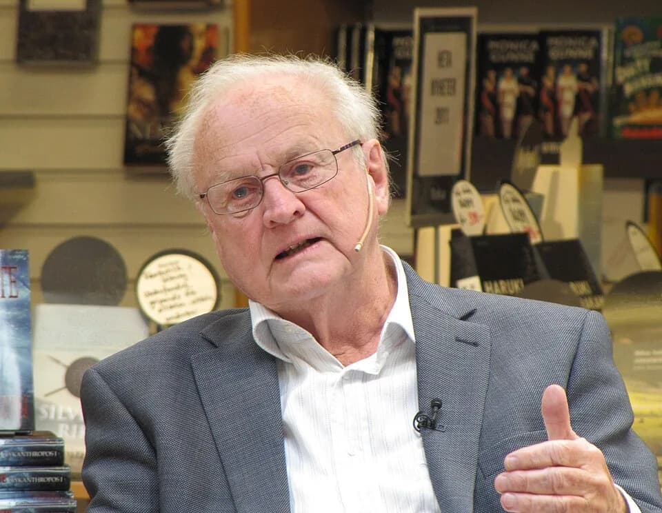 Arvid Carlsson - Swedish pharmacologist and Nobel laureate Arvid Carlsson giving a lecture at the 2011 Göteborg Science Festival.