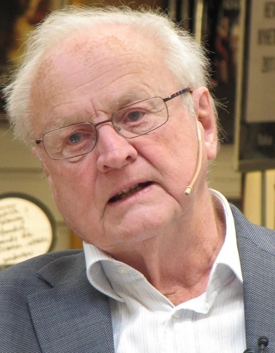 Arvid Carlsson - Swedish pharmacologist and Nobel laureate Arvid Carlsson giving a lecture at the 2011 Göteborg Science Festival.