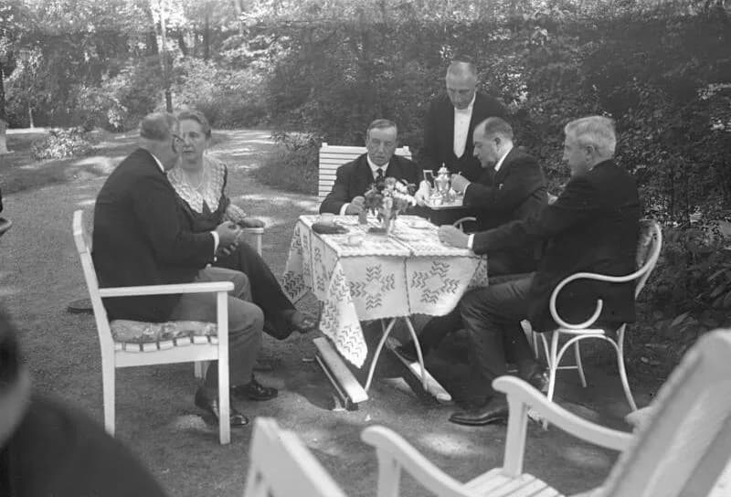 Arthur Henderson - For documentary purposes the German Federal Archive often retained the original image captions, which may be erroneous, biased, obsolete or politically extreme. Die grossen politisc
