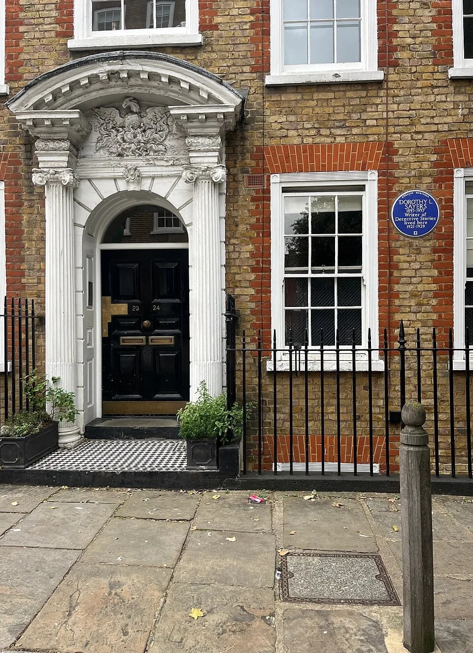 Dorothy L. Sayers - House (London) Plaque Dorothy L. Sayers (October 2023).