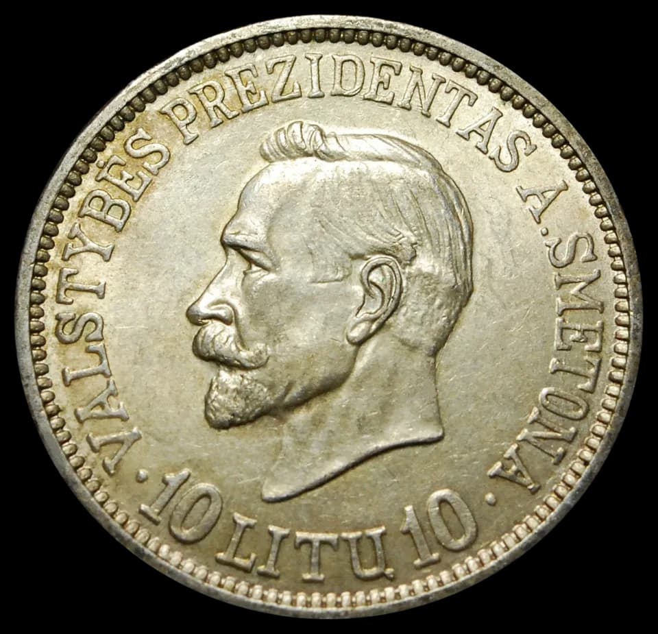 Antanas Smetona - 10 Litas (Aversum). The President of Lithuania Antanas Smetona. Lithuania. Year: 1938. Silver (750). Diameter: 32.2 (mm). Weight: 18.00 (g). Gurt: 2.5 (mm), text: TAUTOS JĖGA VIENYBĖ