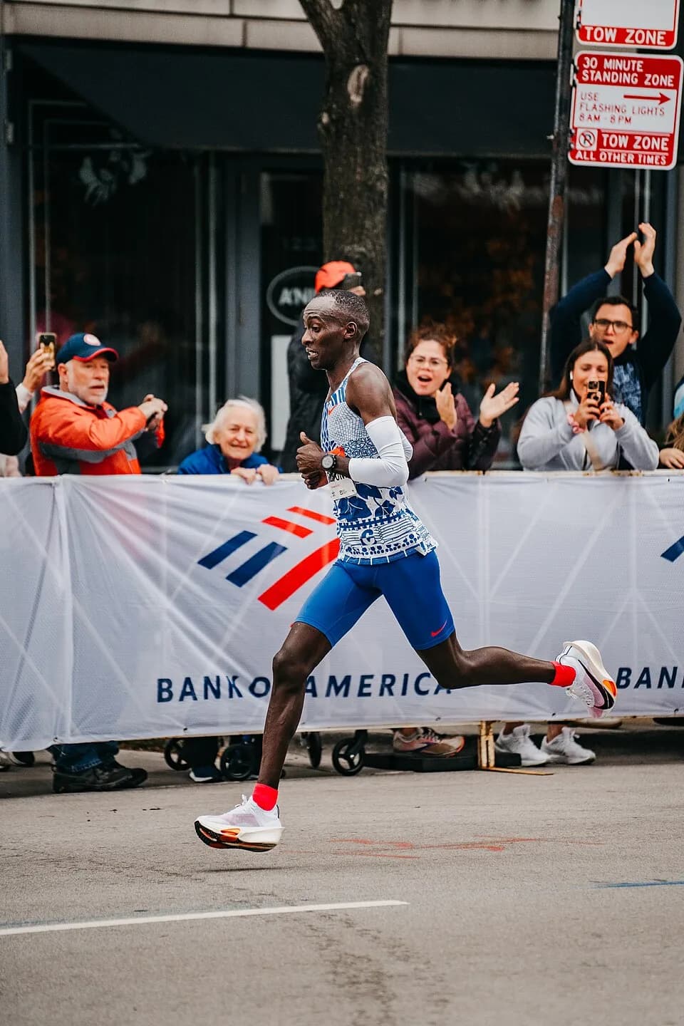 Kelvin Kiptum - Kelvin Kiptum at the 2023 Chicago Marathon setting the world record in a time of 2:00:35