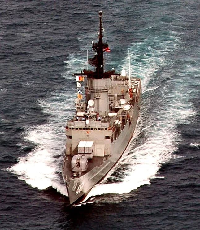 Phutthayotfa Chulalok - Gulf of Thailand (June 24, 2005) - The Royal Thai Navy (RTN) frigate HTMS Phutthayotfa Chulalok (FF 461) leads a formation of U.S. Navy and RTN ships that includes, in order, U