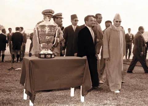 Mohammed V of Morocco - Mohammed ben Youssef et Mohamed Benjelloun lors de la rencontre finale de la Coupe du Trône 1956/1957
