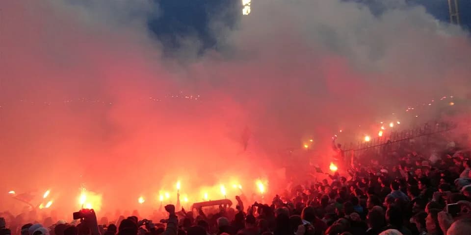Flórián Albert - Ferencvárosi TC - Újpest FC derby. Pyrotechnical show by the Ferencváros fans.