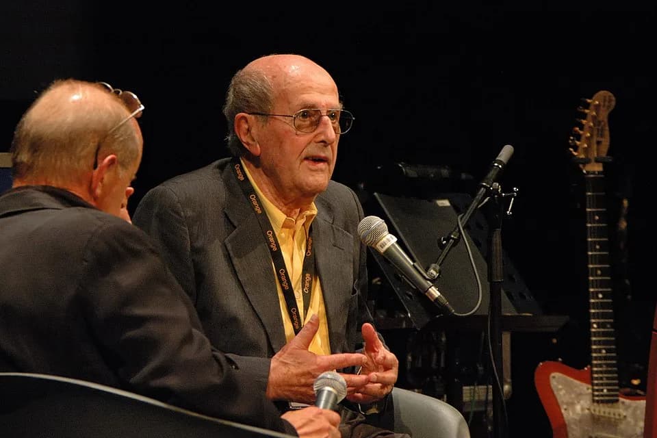 Antonio Tabucchi - Manuel de Oliveira answering Antonio Tabucchi at the French cinema