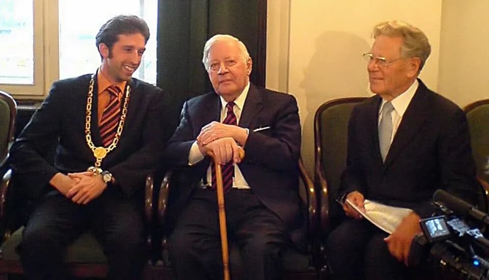 Hans Küng - Boris Palmer, Helmut Schmidt und Hans Küng (v.l.n.r.) am 8. Mai 2007 in Tübingen anlässlich der von Küng veranstalteten und von Schmidt gehaltenen „Weltethos“-Rede.