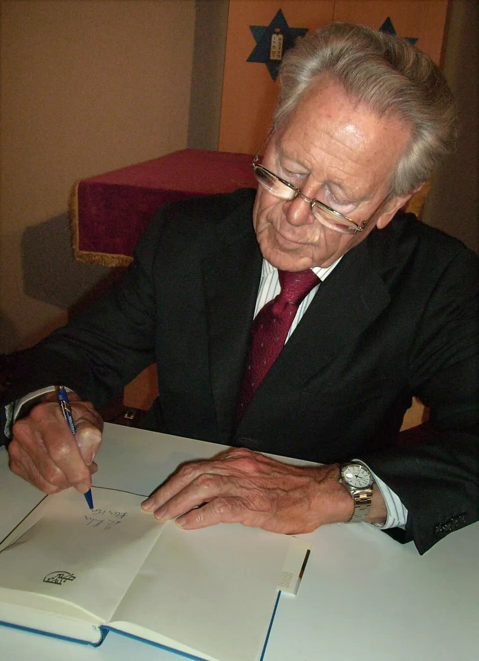 Hans Küng - Hans Küng in der Synagoge (Hechingen) am 2. März 2009