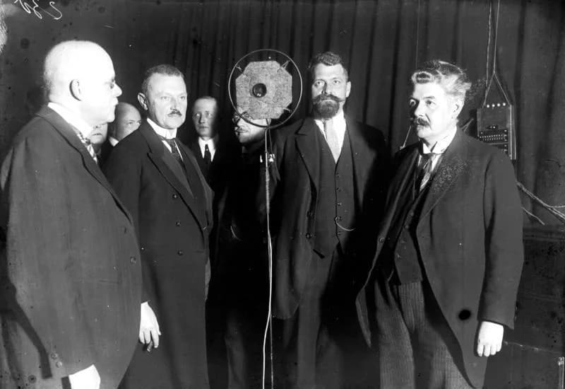Wilhelm Marx - For documentary purposes the German Federal Archive often retained the original image captions, which may be erroneous, biased, obsolete or politically extreme. Der Reichskanzler des de