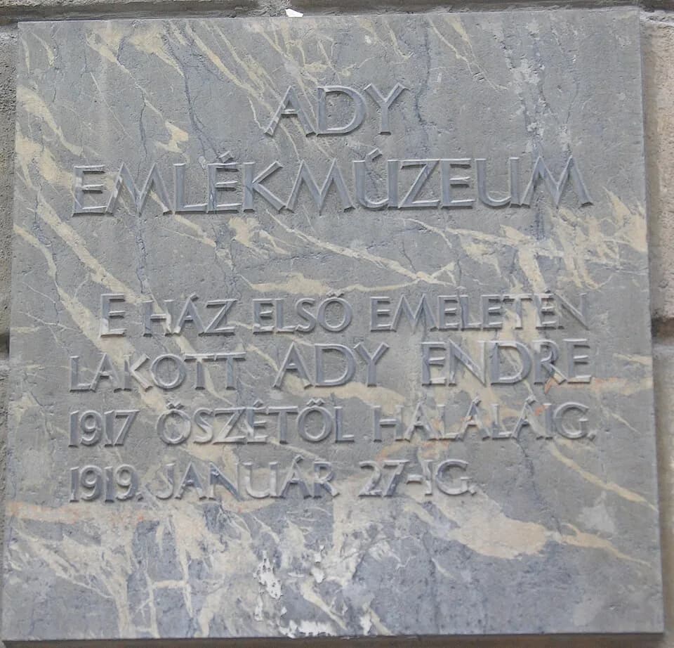 Endre Ady - Commemorative plaque of Endre Ady in Budapest District V, Veres Pálné Street No 4-6