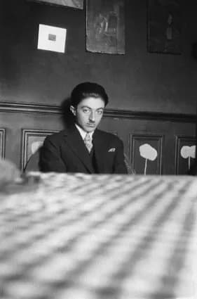 Sadegh Hedayat - Hedayat8.jpg
