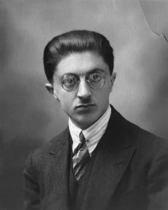 Sadegh Hedayat - en:Sadeq Hedayat (1903-1951), Iranian writer. This picture is taken in Paris in 1307 Hijri Shamsi equivalent to 1929 or 1928