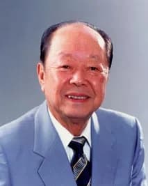 Kiichi Miyazawa - 1998年7月に大蔵大臣として入閣した際に公表された肖像写真