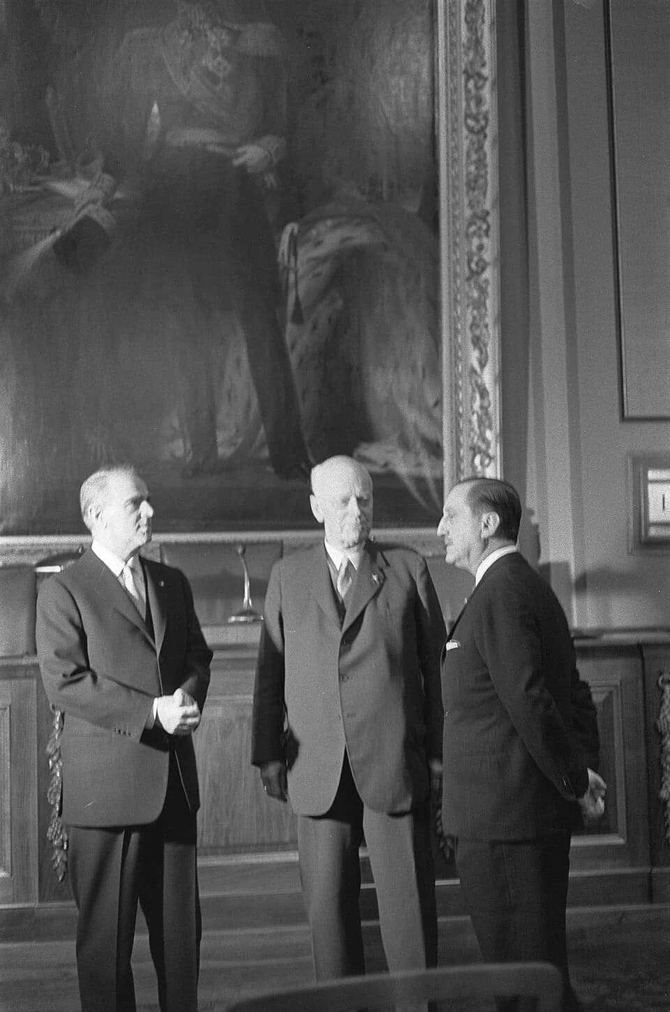 Konstantinos Karamanlis - Collectie / Archief : Fotocollectie Anefo
Reportage / Serie : [ onbekend ]
Beschrijving : Griekse Minister-President bezoeken gebracht aan voorzitters Eerste en Tweede Kamer 