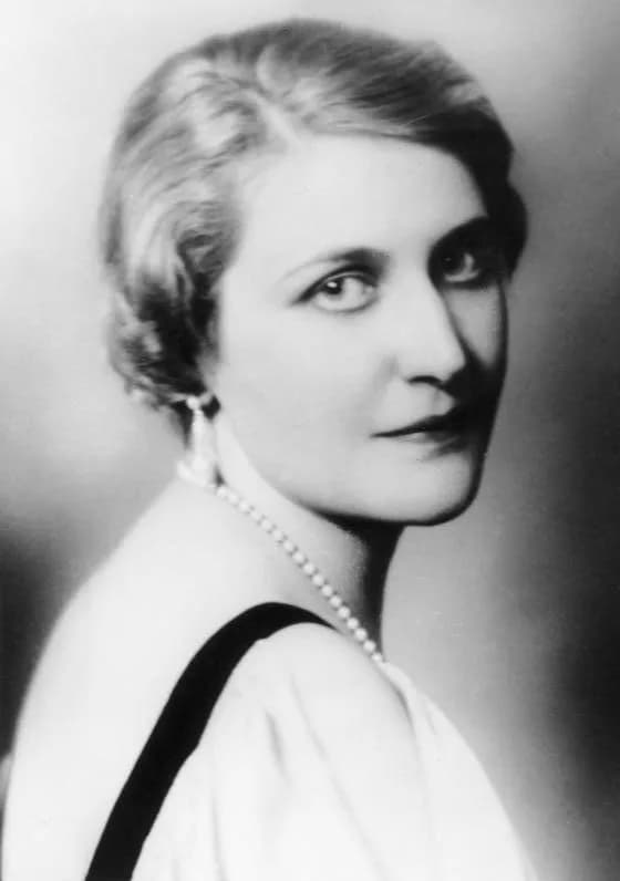 Magda Goebbels - For documentary purposes the German Federal Archive often retained the original image captions, which may be erroneous, biased, obsolete or politically extreme. Frau Magda Goebbels, G