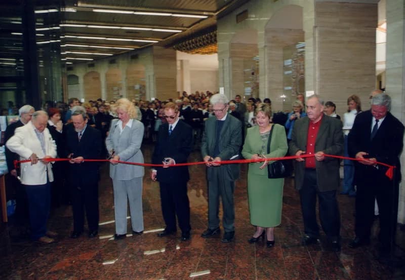 Andrei Voznesensky - Boris Parygin at thу opening of Russian National Library, Saint-Petersburg, 2003