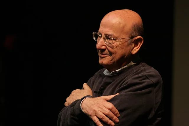 Thodoros Angelopoulos - Greek director Theodoros Angelopoulos presenting his latest film, "The Dust of Time" in Athens, 26/4/2009.
