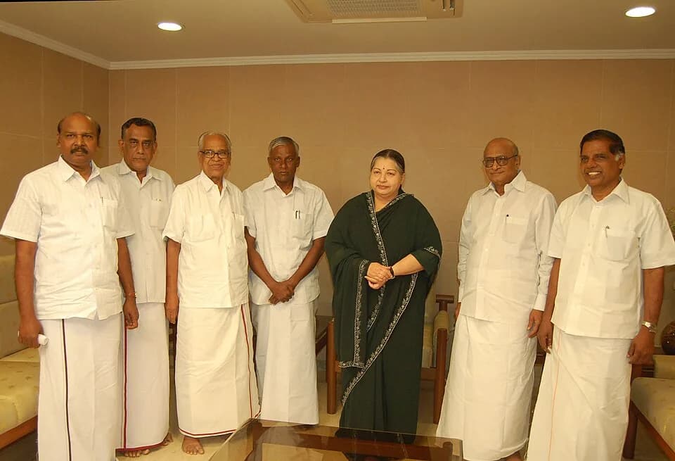 Jayaram Jayalalithaa - Cpim leaders meet Jayalaitha