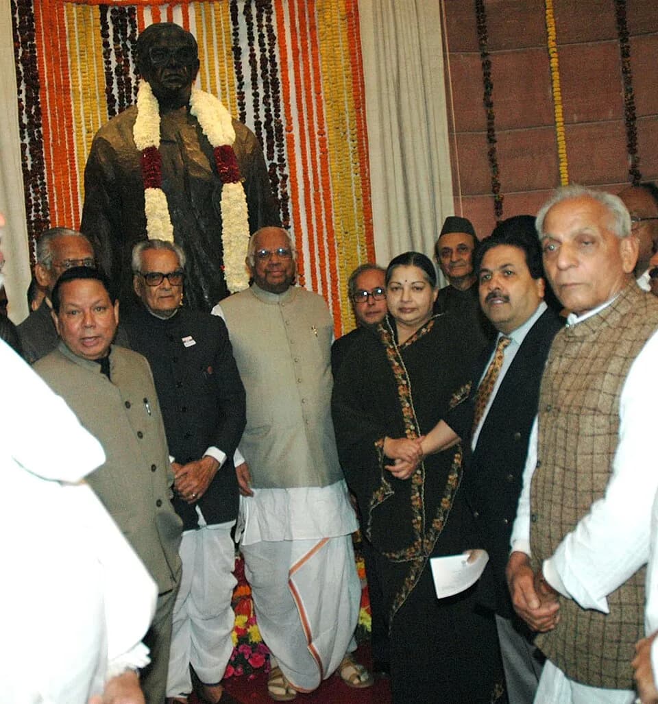 Jayaram Jayalalithaa - The Vice President, Shri Bhairon Singh Shekhawat at the unveiling ceremony of the statue of Late Shri Bhupesh Gupta, in New Delhi on December 7, 2006. 
	The Speaker, Lok Sabha, 